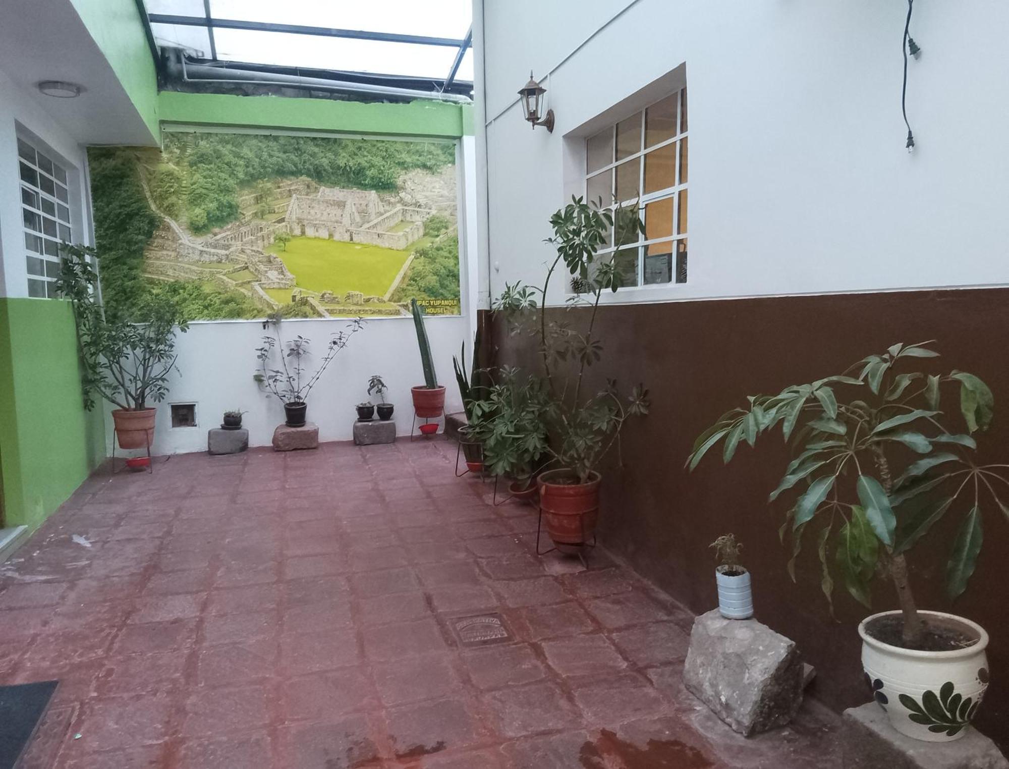 Alojamento de Acomodação e Pequeno-almoço Tupac Yupanqui House *